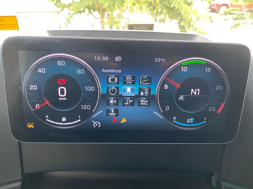 mercedes-benz actros 2045 4x2 diesel 2p automatico 2020