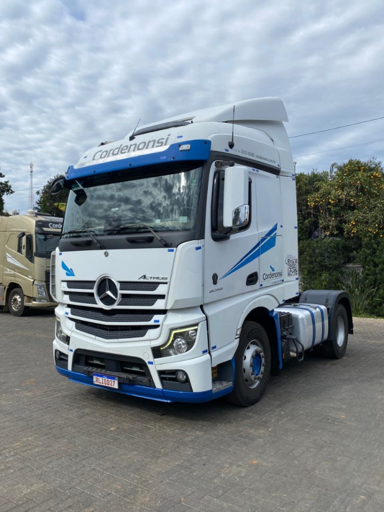 mercedes-benz actros 2045 4x2 diesel 2p automatico 2020 mercedes-benz actros 2045 4x2 diesel 2p automatico 2020
