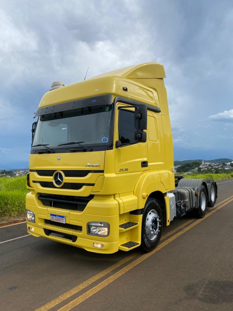 mercedes-benz axor 2536 6x2 diesel 2p automatico 20200