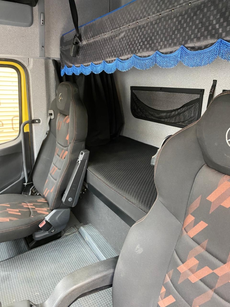 mercedes-benz axor 2536 6x2 diesel 2p automatico 202010