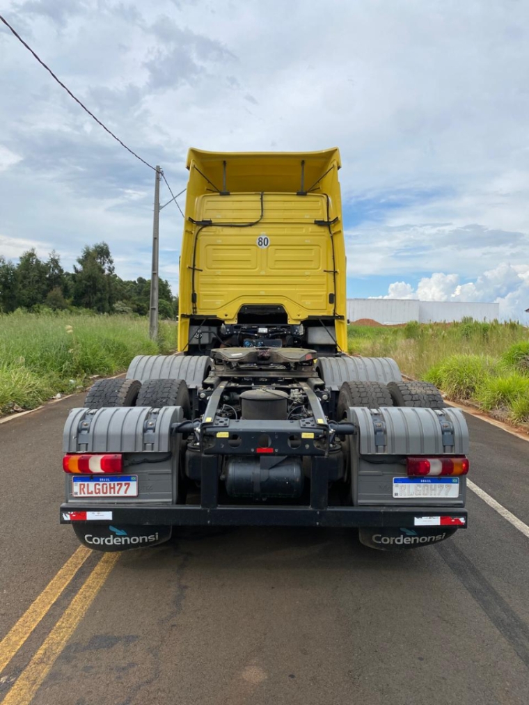 mercedes-benz axor 2536 6x2 diesel 2p automatico 20205