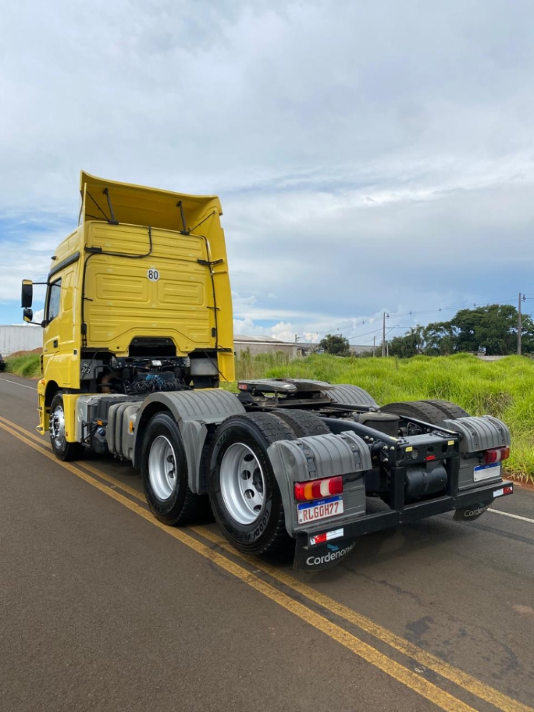 mercedes-benz axor 2536 6x2 diesel 2p automatico 20204