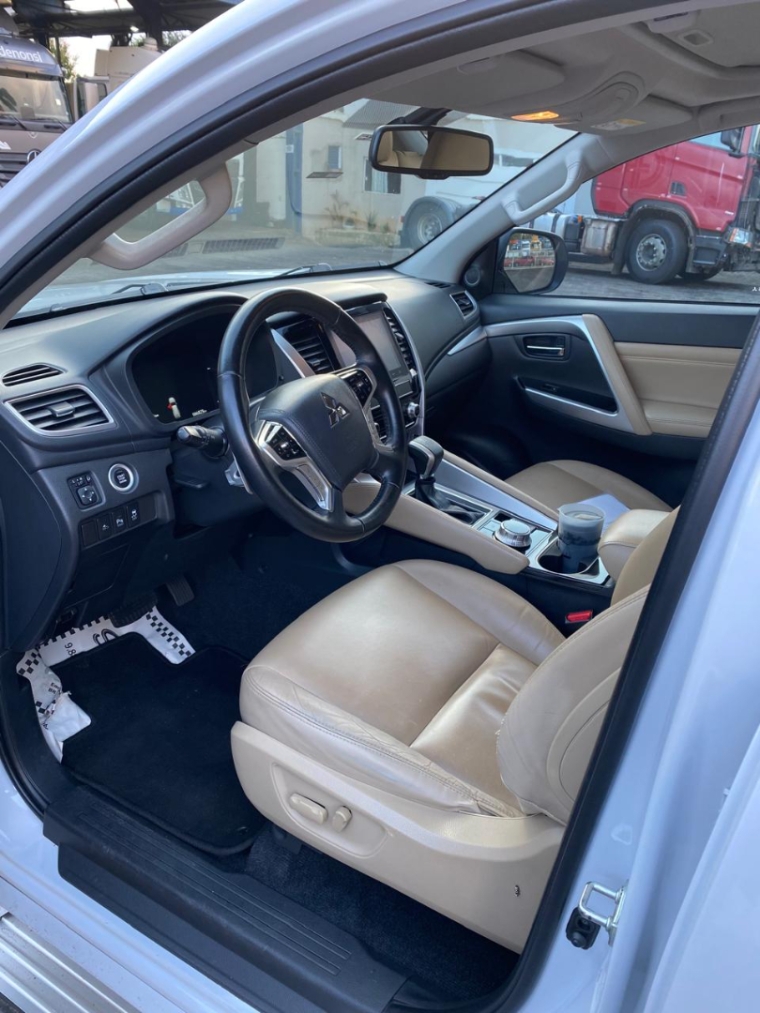 mitsubishi pajero sport 2.4 16v mivec turbo diesel hpe-s awd automatico 5p 20228