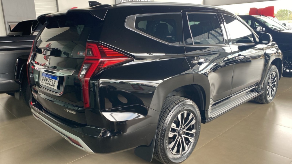 pajero sport hpe