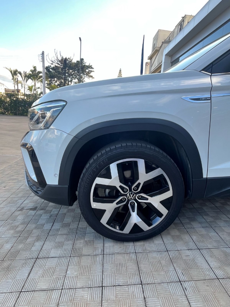 volkswagen taos 1.4 250 tsi total flex highline automatico 2024