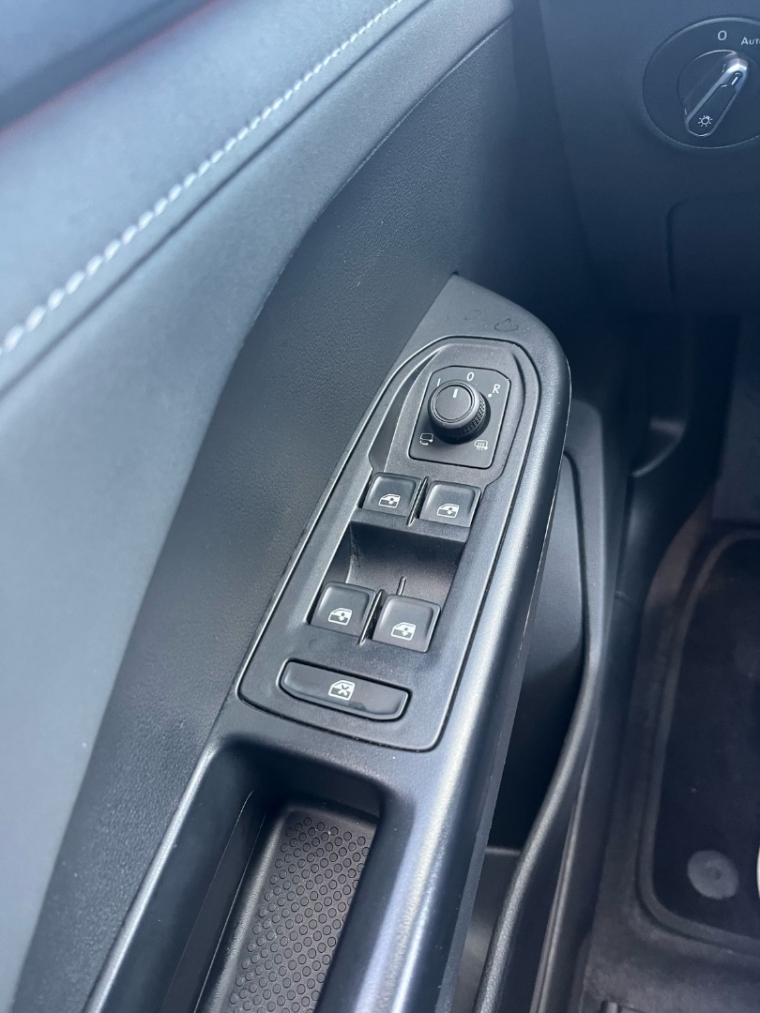 volkswagen taos 1.4 250 tsi total flex highline automatico 2024