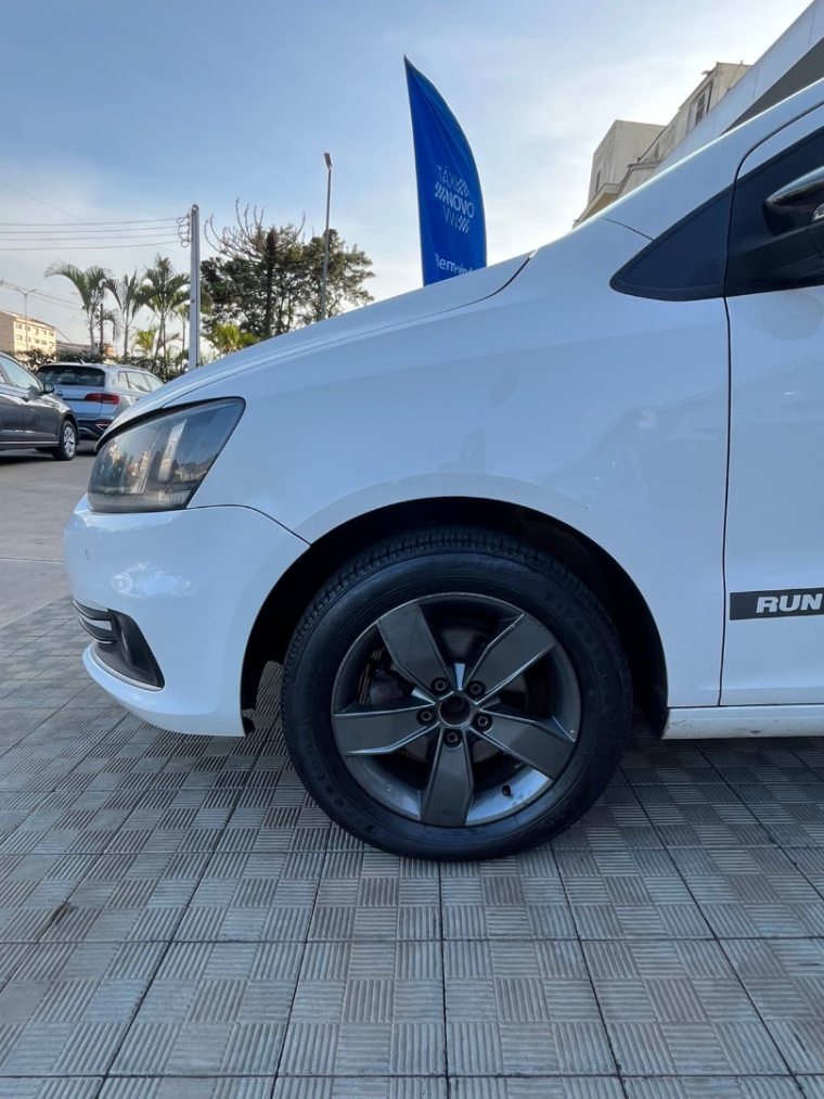volkswagen fox 1.6 msi run 8v flex 4p manual 2017