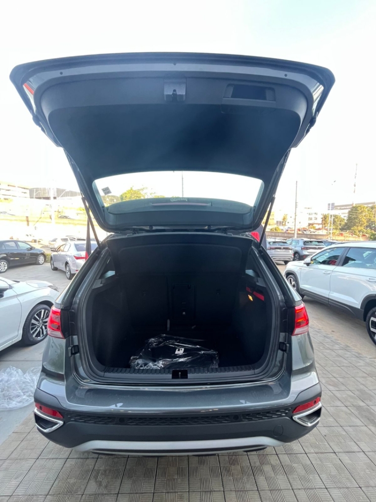 volkswagen taos 1.4 250 tsi total flex highline automatico 4p 2025