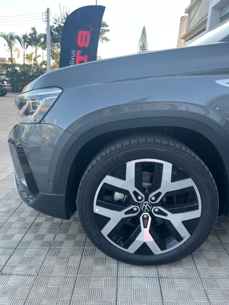 volkswagen taos 1.4 250 tsi total flex highline automatico 4p 2025