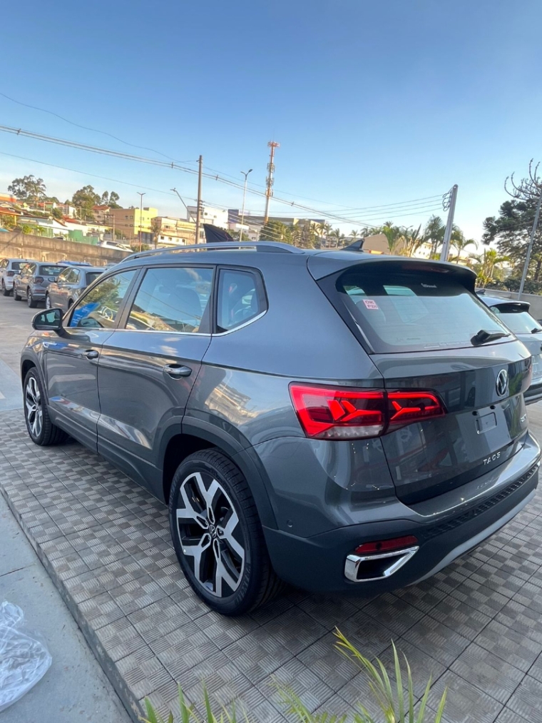 volkswagen taos 1.4 250 tsi total flex highline automatico 4p 2025