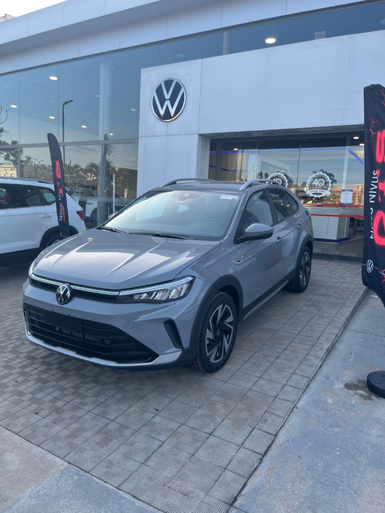 volkswagen nivus 1.0 200 tsi total flex highline automatico 4p 2026
