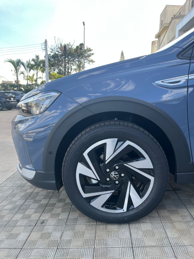 volkswagen nivus 1.0 200 tsi total flex highline automatico 4p 2026