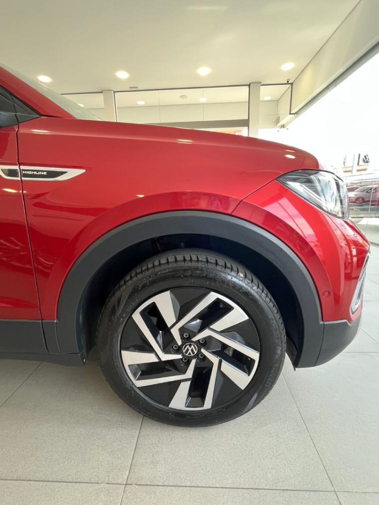volkswagen t-cross 1.4 250 tsi total flex highline automatico 4p 2025