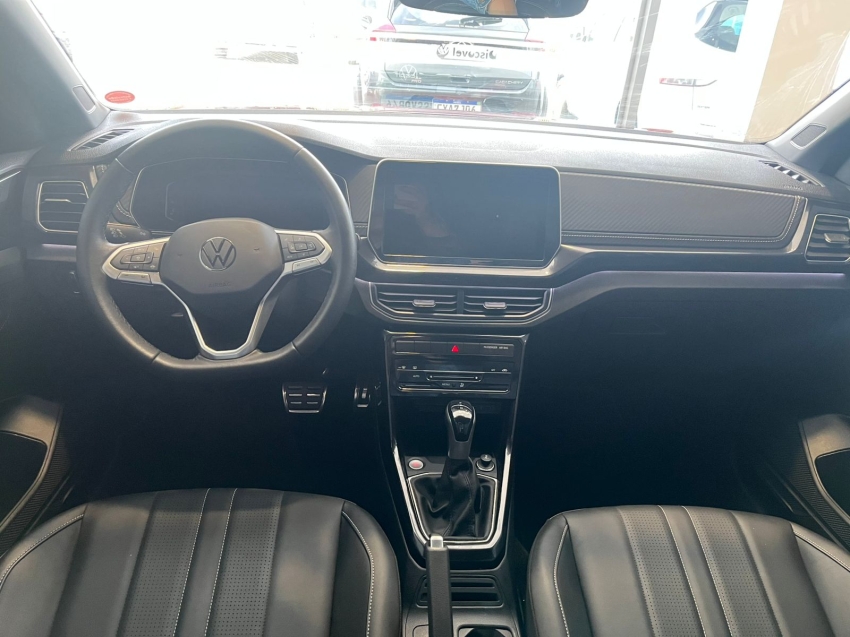 volkswagen t-cross 1.4 250 tsi total flex highline automatico 4p 2025