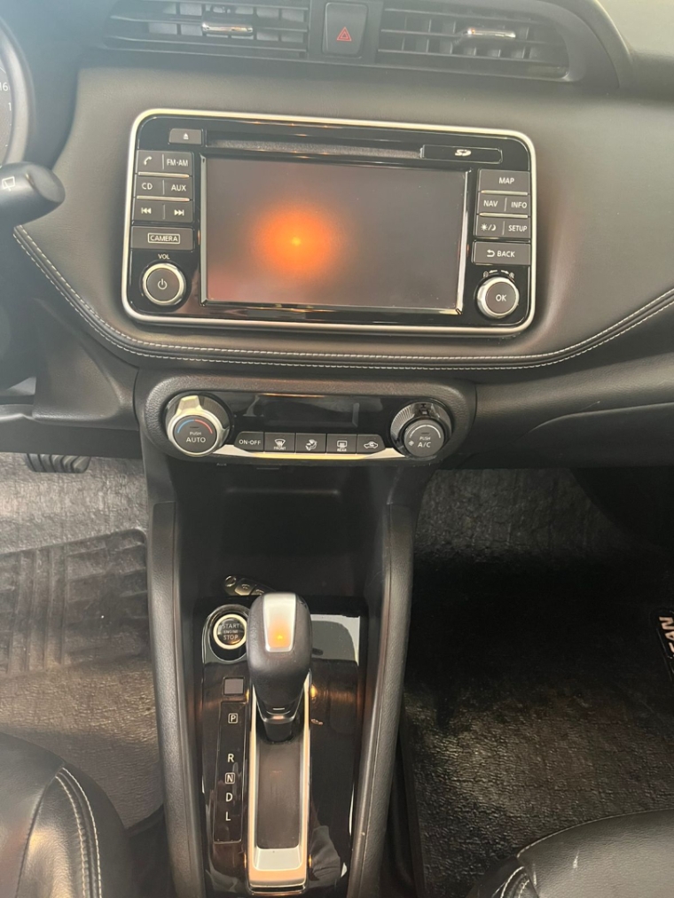 nissan kicks 1.6 16v flexstart sl 4p xtronic flex automatico 2017