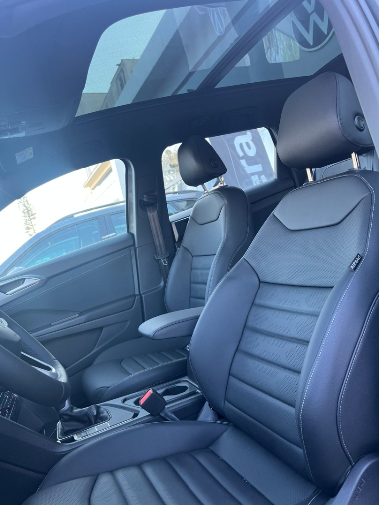 volkswagen taos 1.4 250 tsi total flex highline automatico 4p 2025