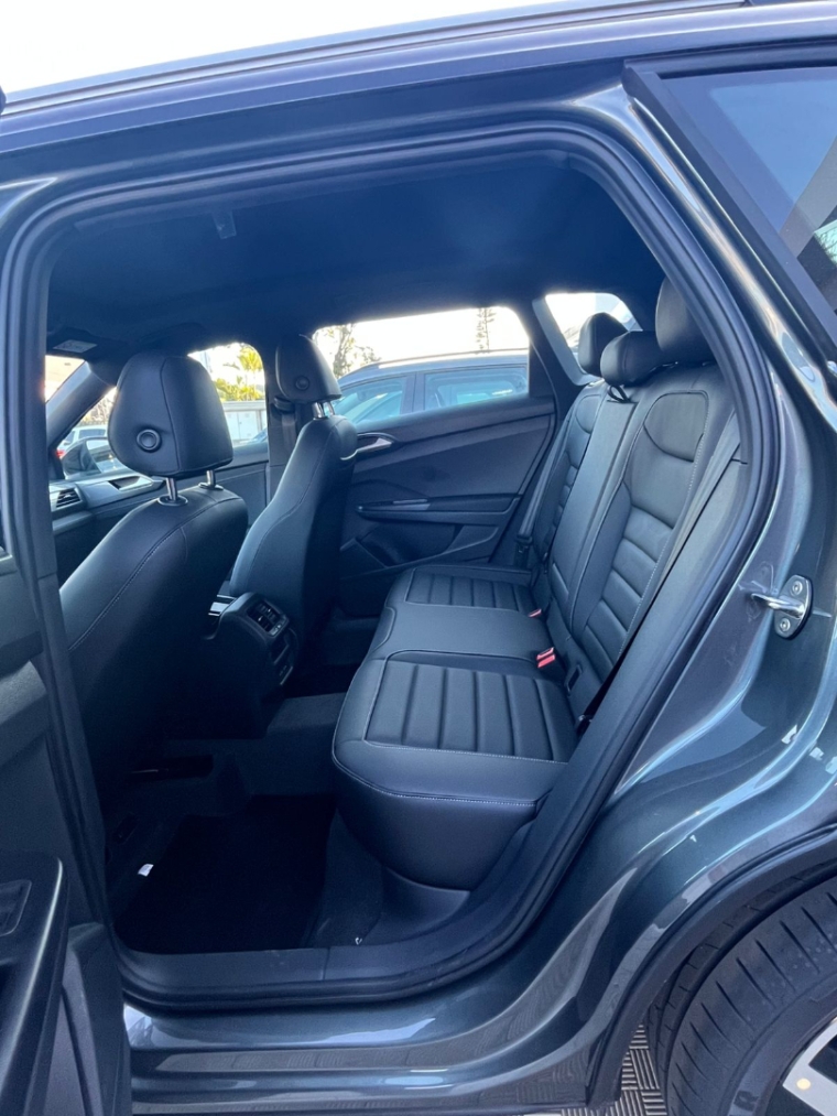 volkswagen taos 1.4 250 tsi total flex highline automatico 4p 2025