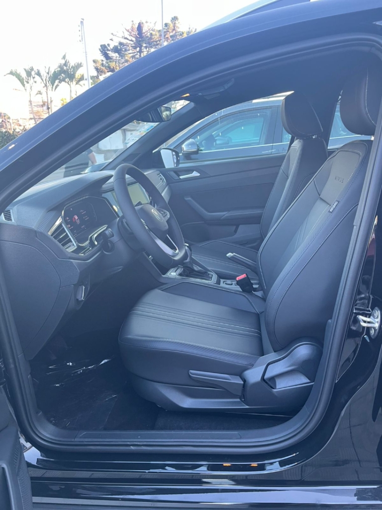 volkswagen nivus 1.0 200 tsi total flex highline automatico 4p 2025