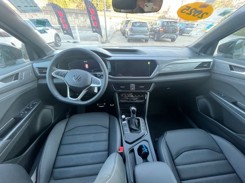 volkswagen taos 1.4 250 tsi total flex highline automatico 4p 2025