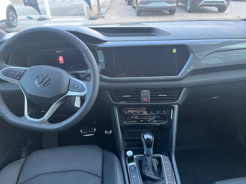 volkswagen taos 1.4 250 tsi total flex highline automatico 4p 2025
