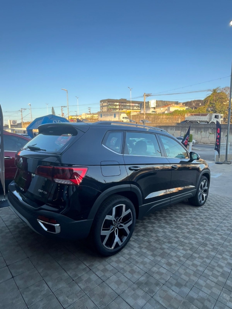 volkswagen taos 1.4 250 tsi total flex highline automatico 4p 2025