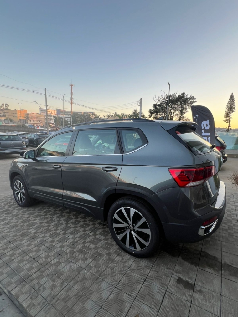 volkswagen taos 1.4 250 tsi total flex comfortline automatico 4p 2025