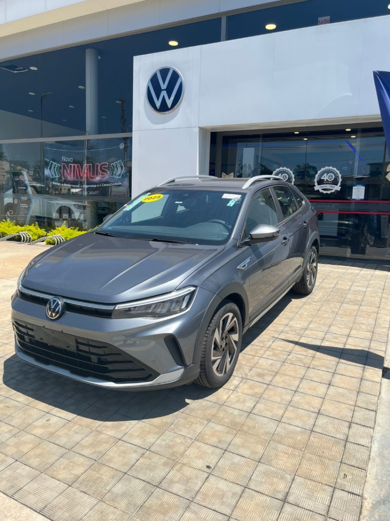 volkswagen nivus 1.0 200 tsi total flex highline automatico 4p 2025