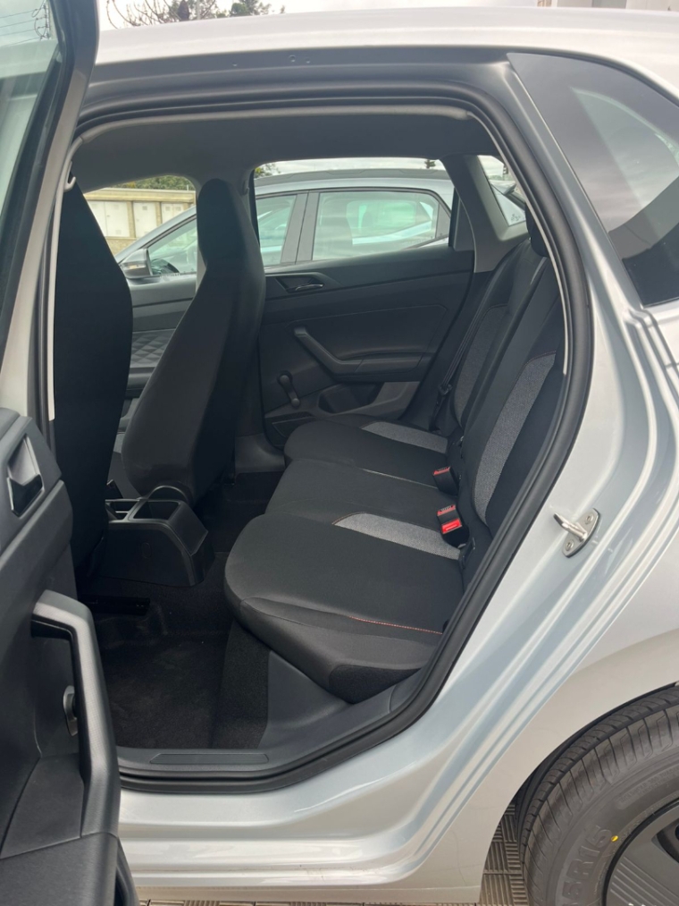 volkswagen polo 1.0 mpi track manual.5