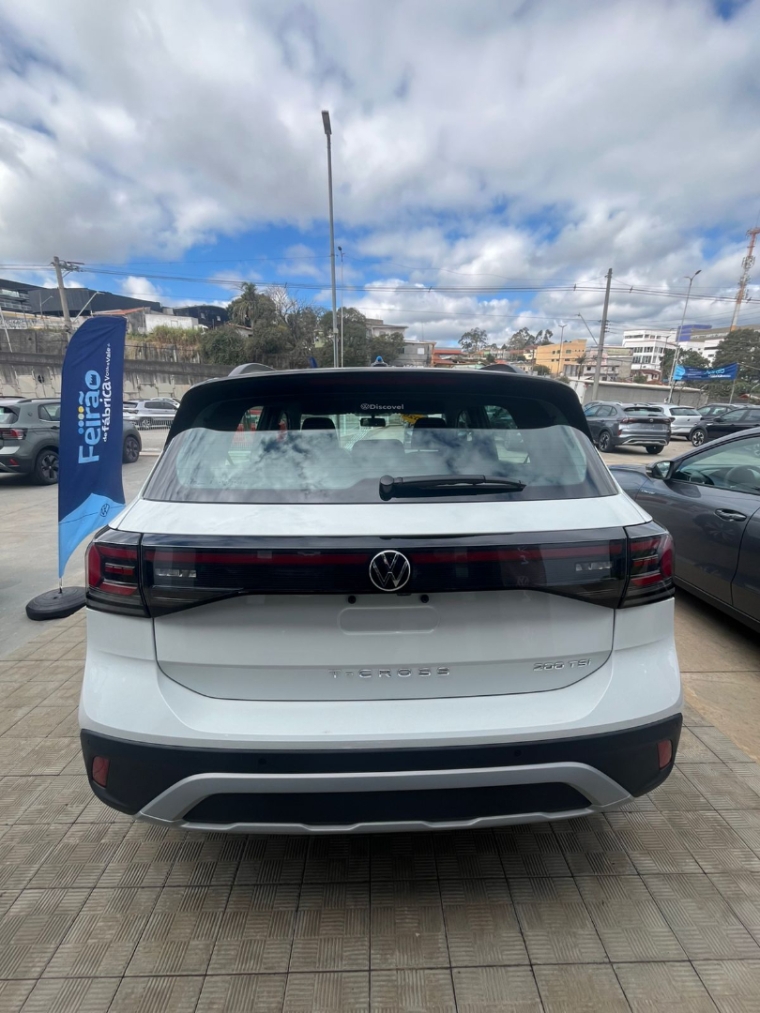 volkswagen t-cross 1.0 200 tsi total flex automatico 4p 2026