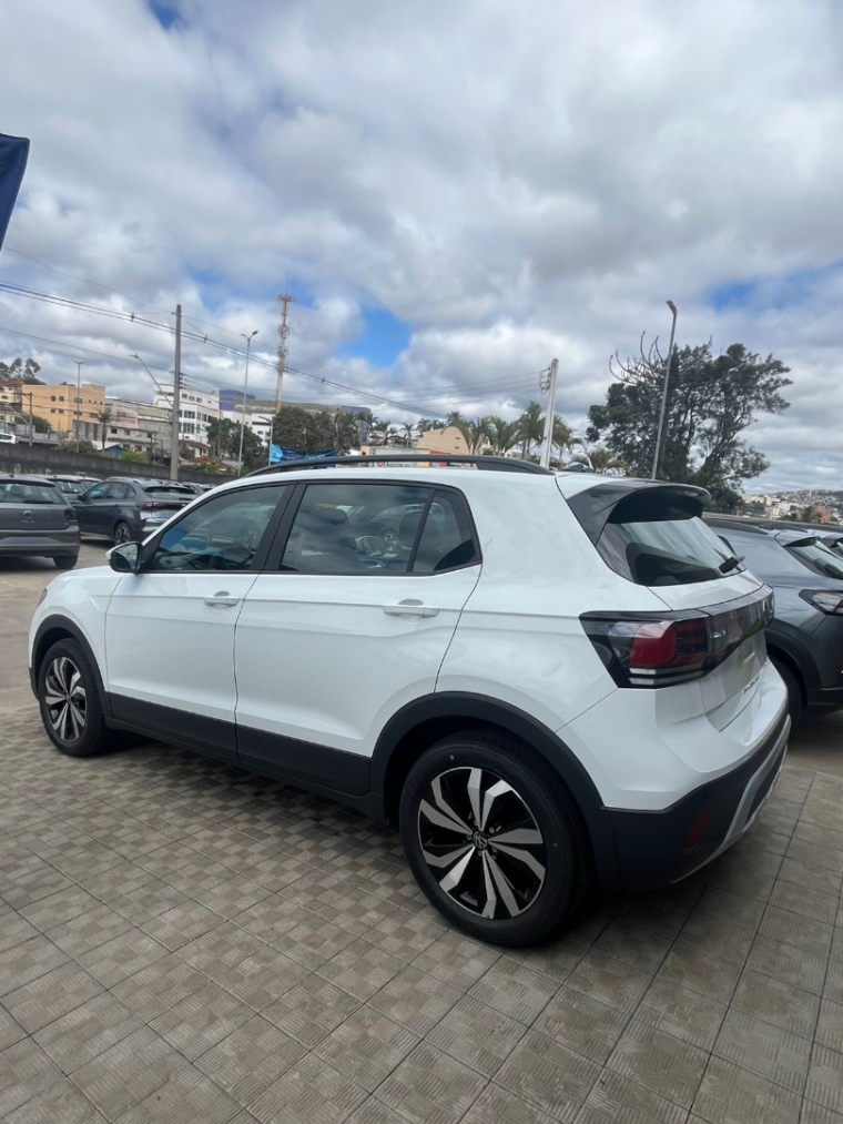 volkswagen t-cross 1.0 200 tsi total flex automatico 4p 2026