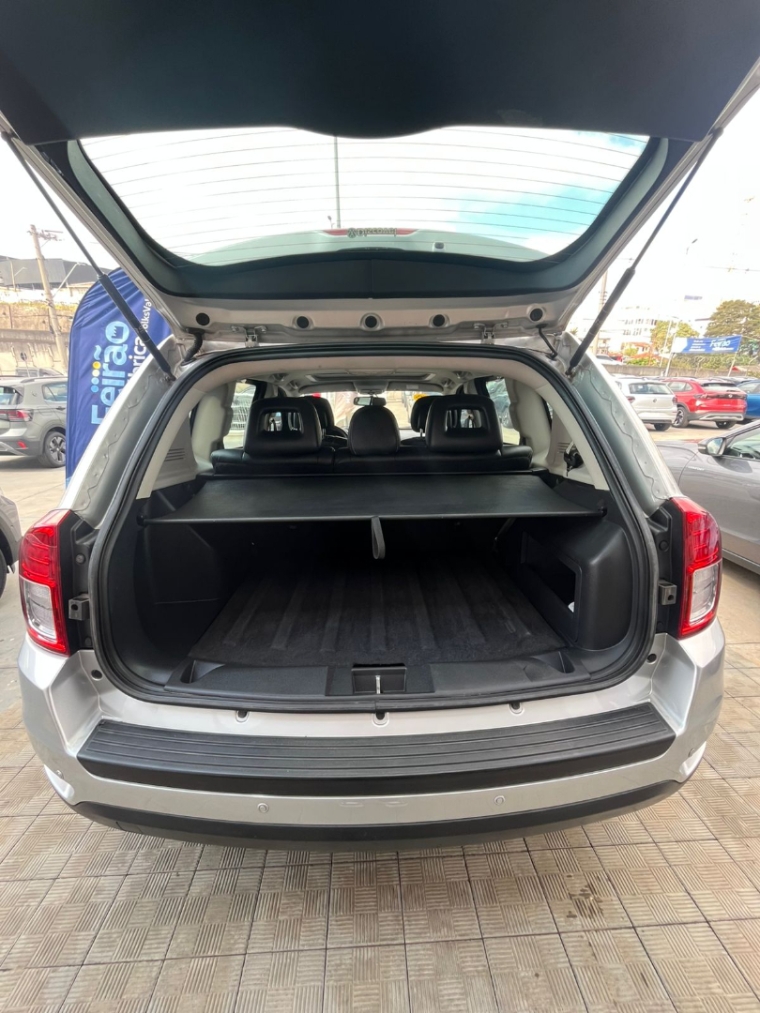 jeep compass 2.0 sport 4x2 16v gasolina 4p automatico 2013