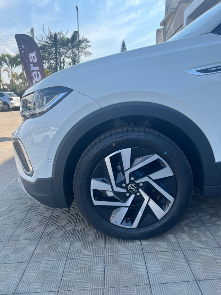 volkswagen t-cross 1.4 250 tsi total flex highline automatico 4p 2026