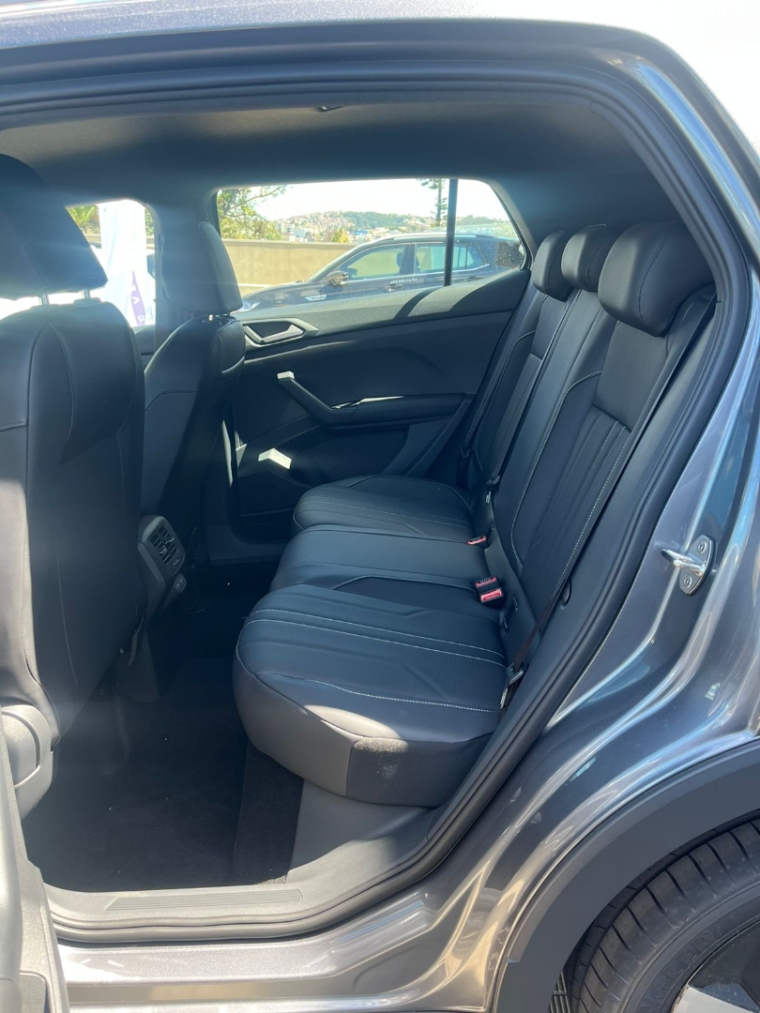 volkswagen t-cross 1.4 250 tsi total flex highline automatico 4p 2026