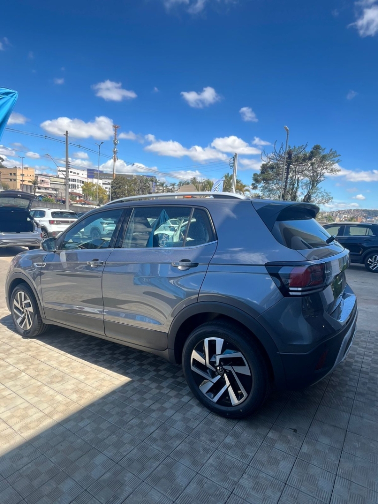 volkswagen t-cross 1.4 250 tsi total flex highline automatico 4p 2026