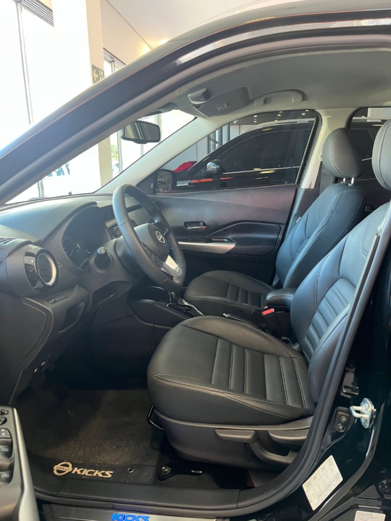 nissan kicks 1.6 16v flexstart exclusive xtronic flex 4p automatico 2024