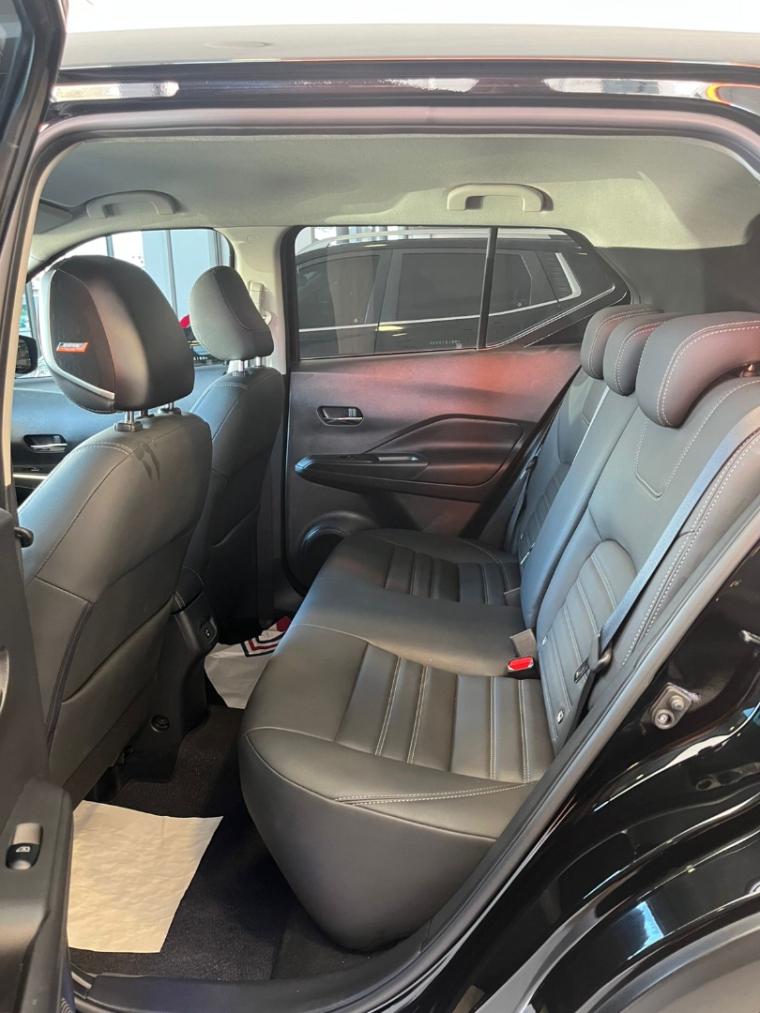 nissan kicks 1.6 16v flexstart exclusive xtronic flex 4p automatico 2024