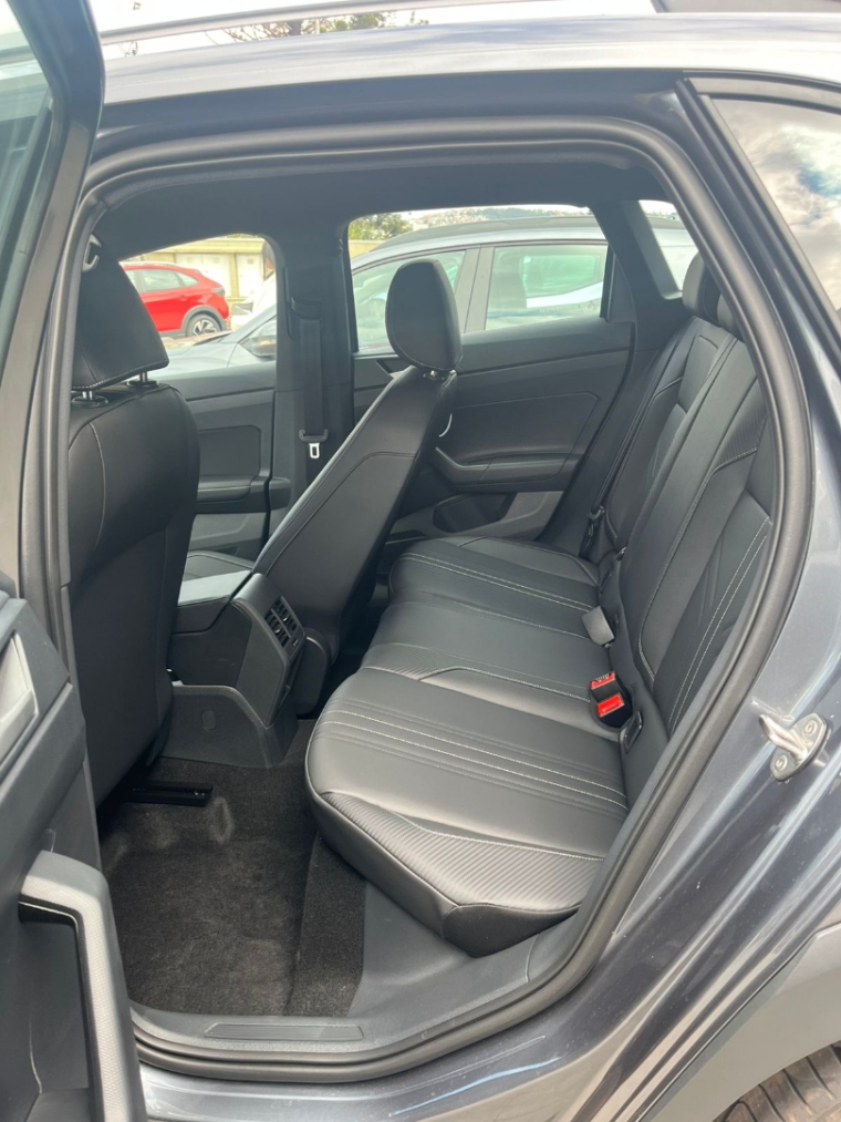 volkswagen nivus 1.0 200 tsi total flex highline automatico.5