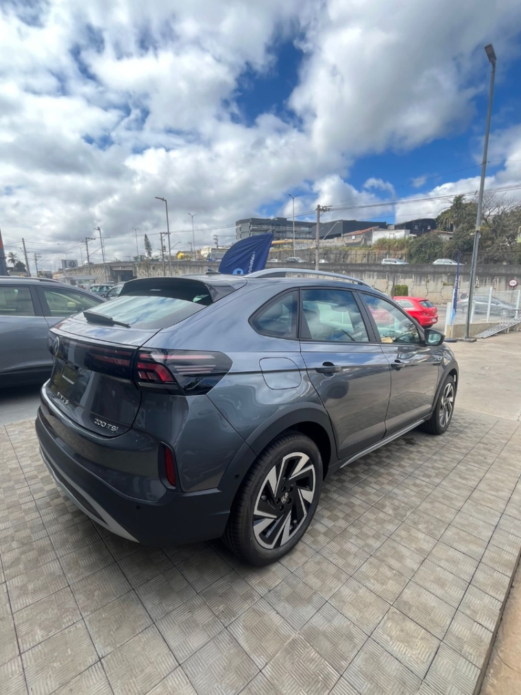 volkswagen nivus 1.0 200 tsi total flex highline automatico.8