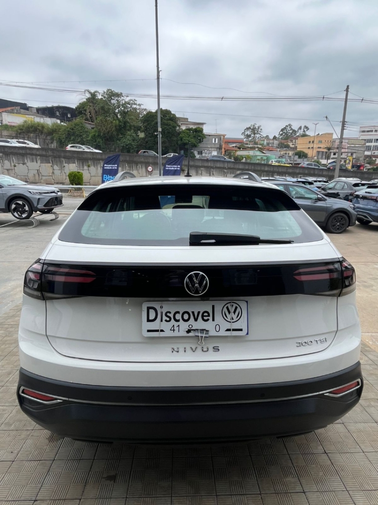 volkswagen nivus 1.0 200 tsi total flex comfortline automatico 4p 202311