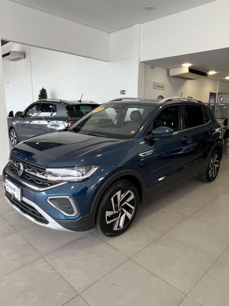 volkswagen t-cross 1.4 250 tsi total flex highline automatico gasolina 4p 2025