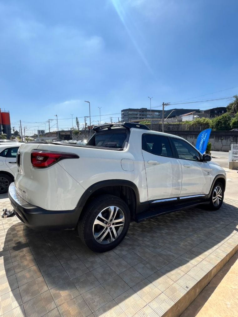 fiat toro 2.4 16v multiair flex freedom at9 4p automatico 201711