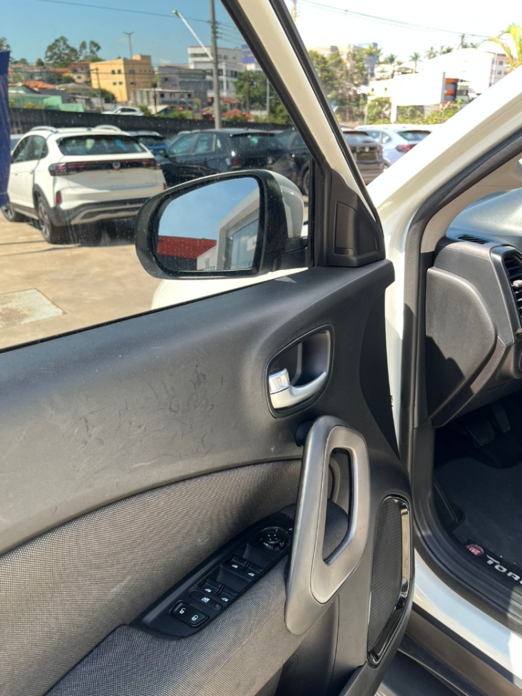 fiat toro 2.4 16v multiair flex freedom at9 4p automatico 20176