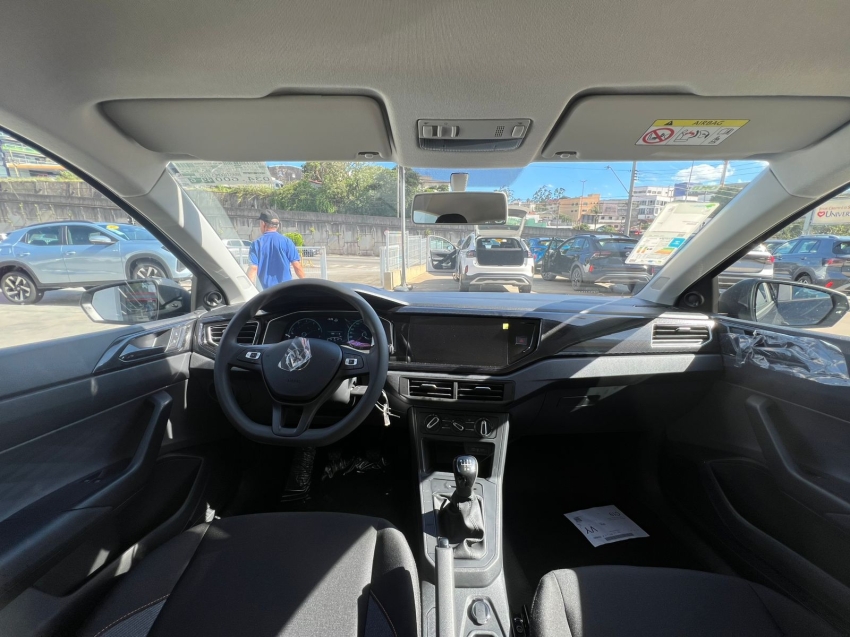 volkswagen polo 1.0 mpi track manual.3