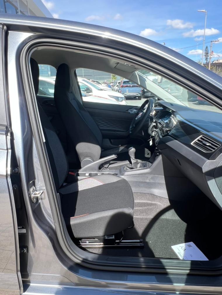 volkswagen polo 1.0 mpi track manual.5