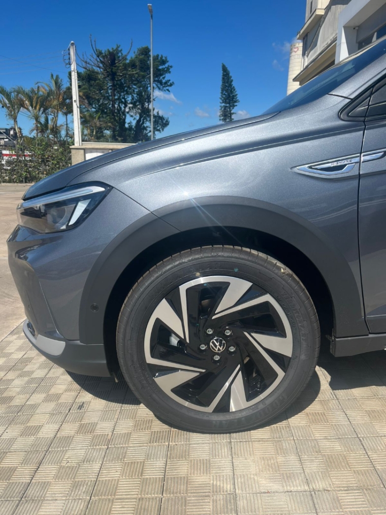 volkswagen nivus 1.0 200 tsi total flex highline automatico.7