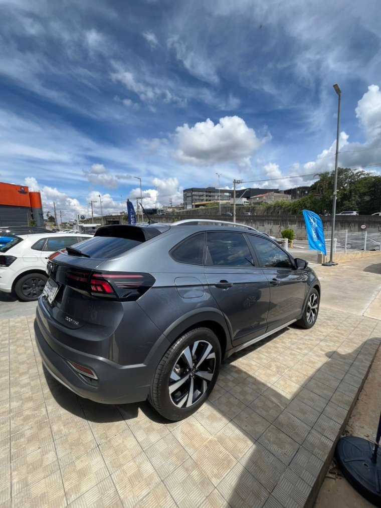 volkswagen nivus 1.0 200 tsi total flex highline automatico 4p 20239