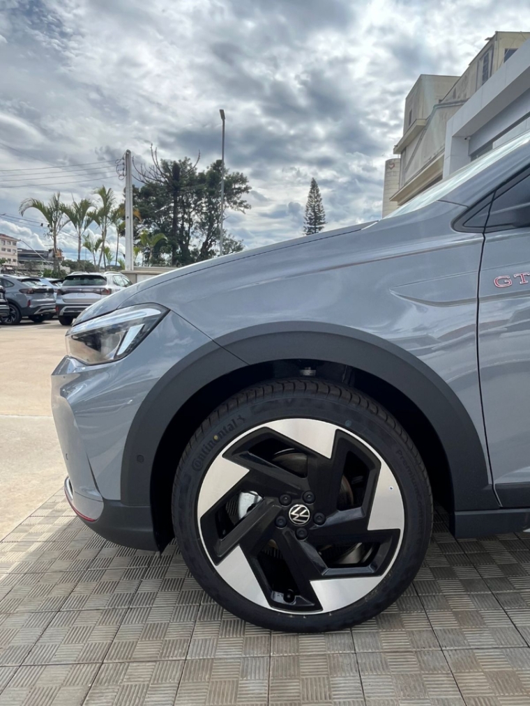 volkswagen nivus 1.4 250 tsi total flex gts automatico 4p 202610