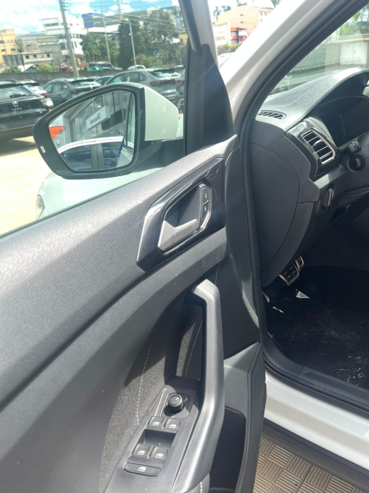 volkswagen t-cross 1.4 250 tsi total flex highline automatico 4p 20265