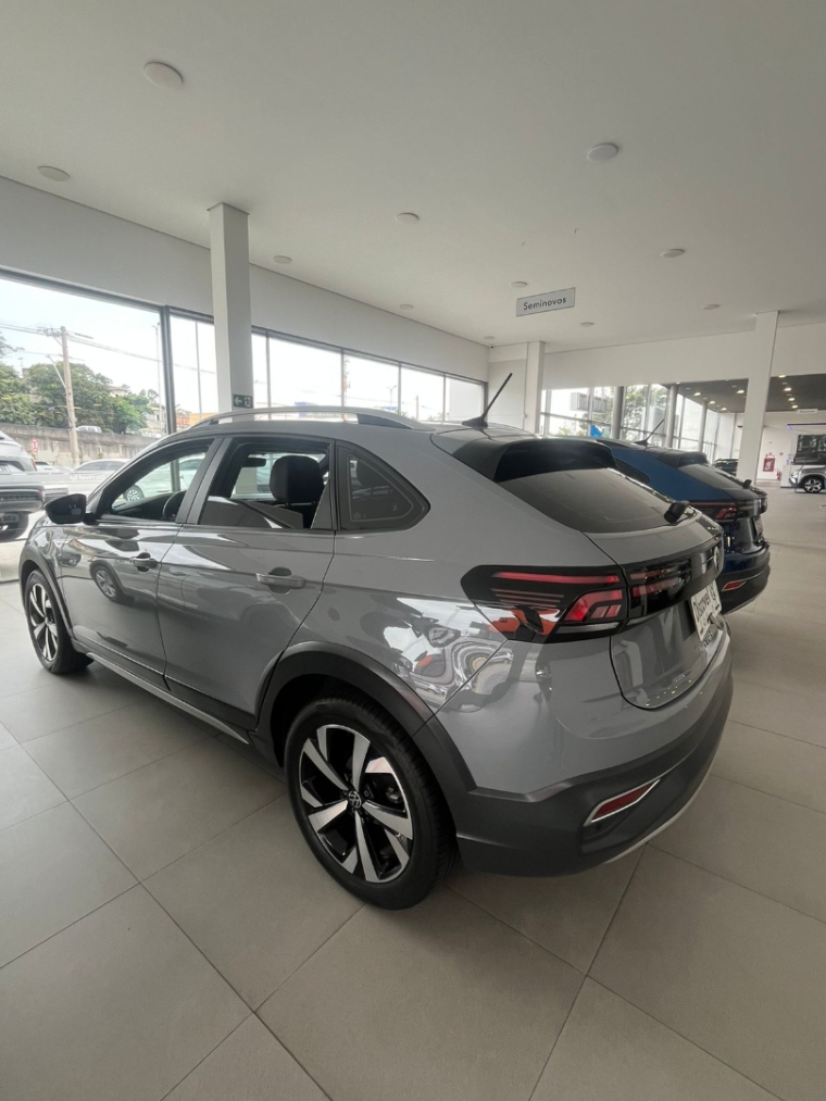 volkswagen nivus 1.0 200 tsi total flex highline automatico 4p 20237