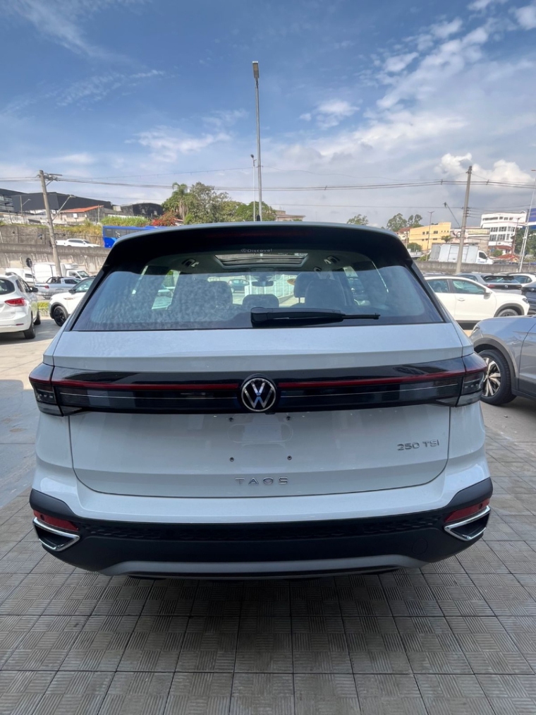 volkswagen taos 1.4 250 tsi total flex highline automatico 4p 202612